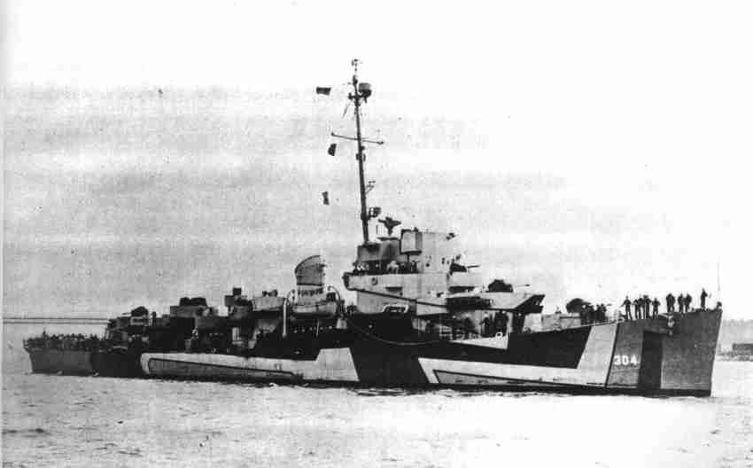 Photo of USS Rall